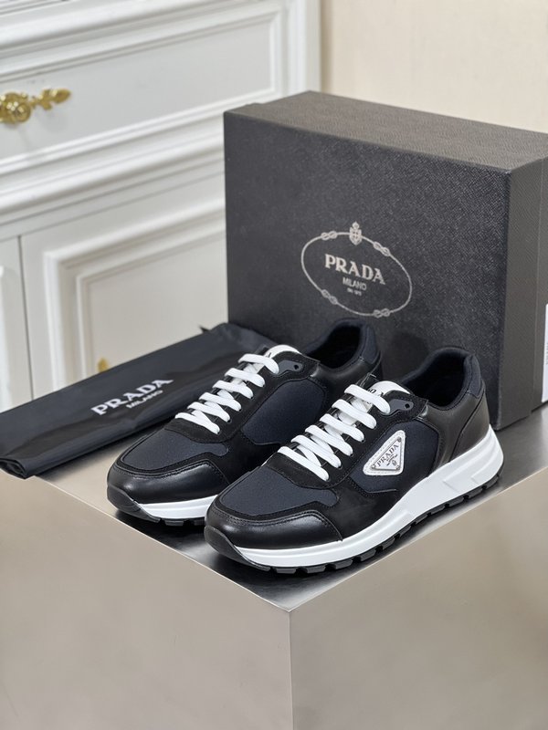 Prada 남성 캐주얼 레더 스니커즈 001-227199