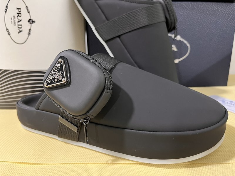 PRADA 클래식 토캡 반슬리퍼 001-227252