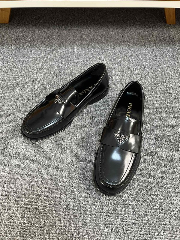 프라다 Prada 남성 프리미엄 가죽 구두 001-227269