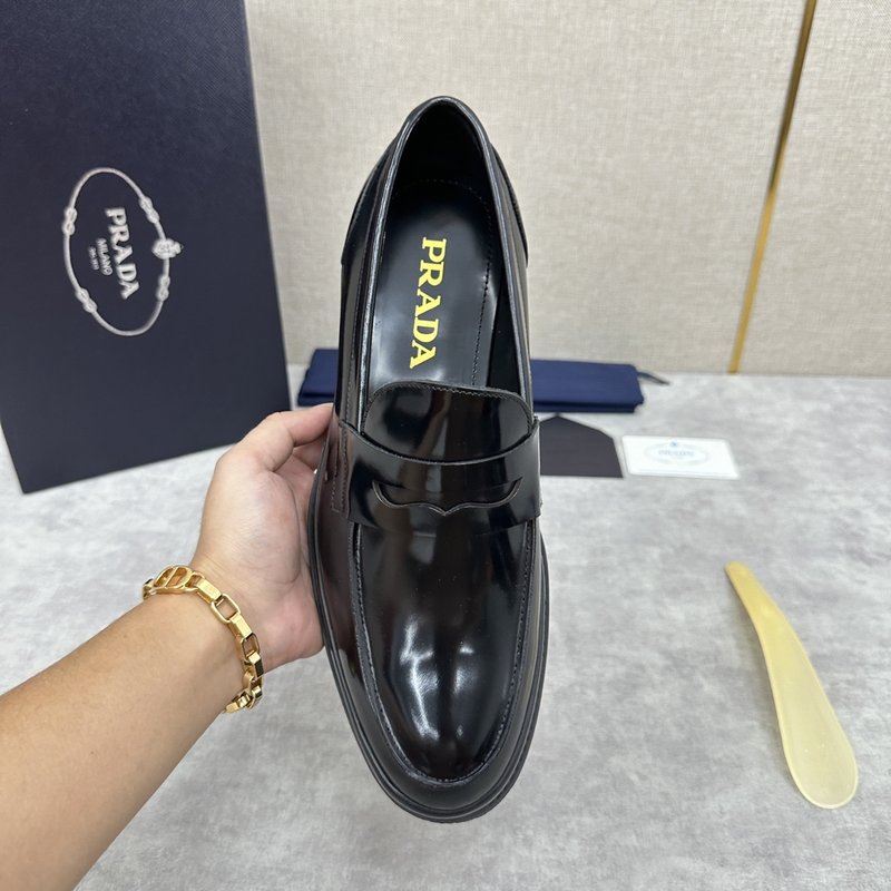 프라다 PRADA 삼각 로고 두꺼운 바닥 로퍼 001-227325