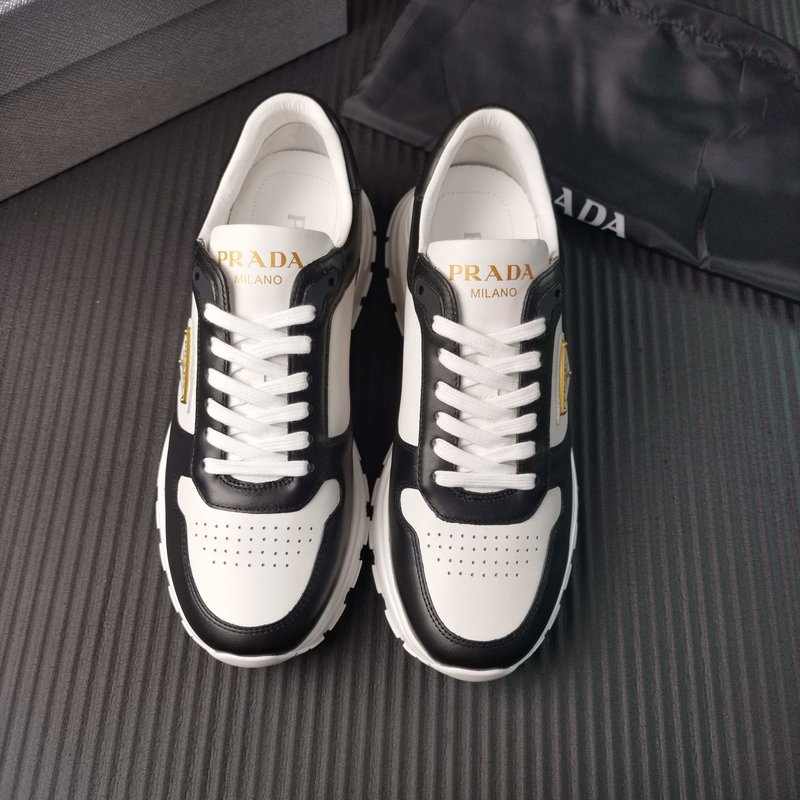 Prada 프라다 신규 화이트 블랙 컬러 슈즈 001-227375