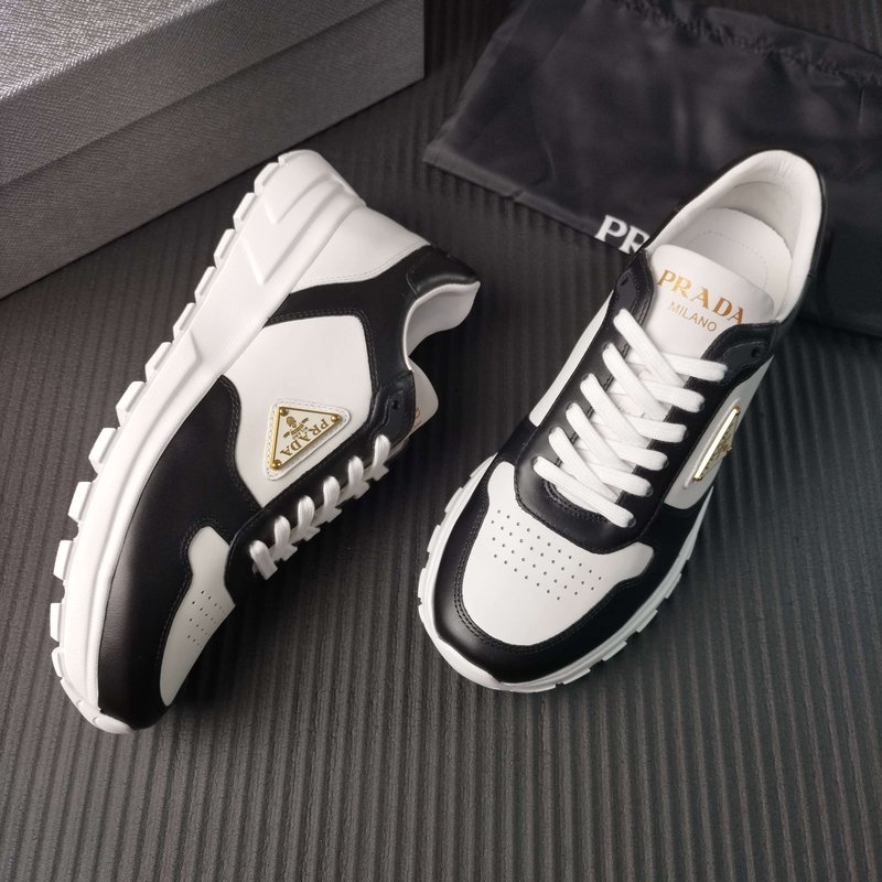 Prada 프라다 신규 화이트 블랙 컬러 슈즈 001-227375