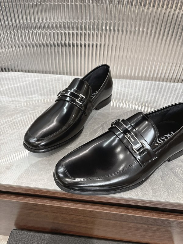 Prada 프라다 남성 캐주얼 로퍼 가죽신발 001-227393
