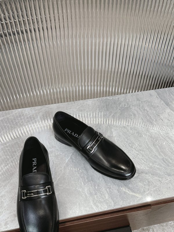 Prada 프라다 남성 수입 송아지 가죽 로퍼 001-227395