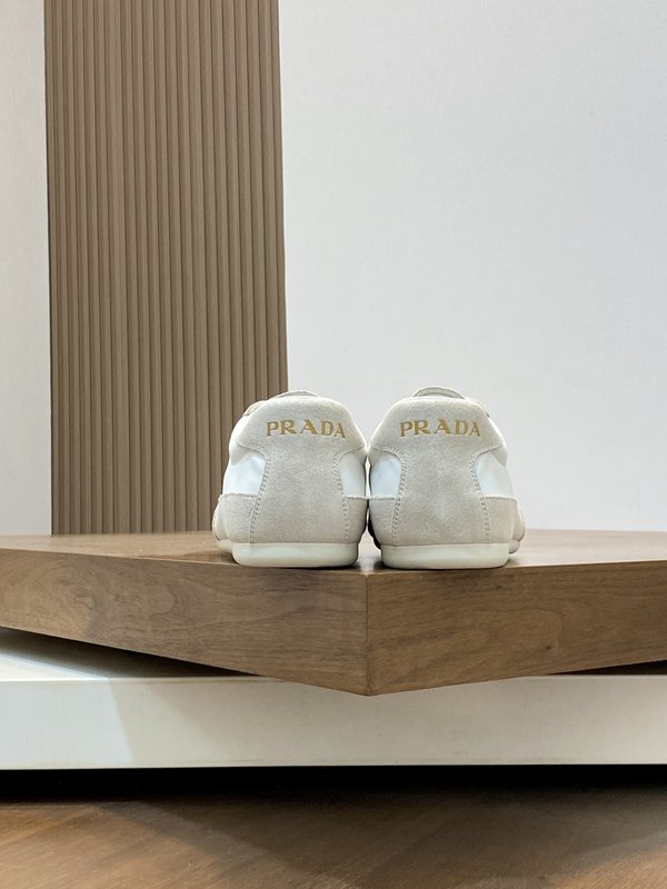 Prada 프라다 남성 레더 운동화 001-227413