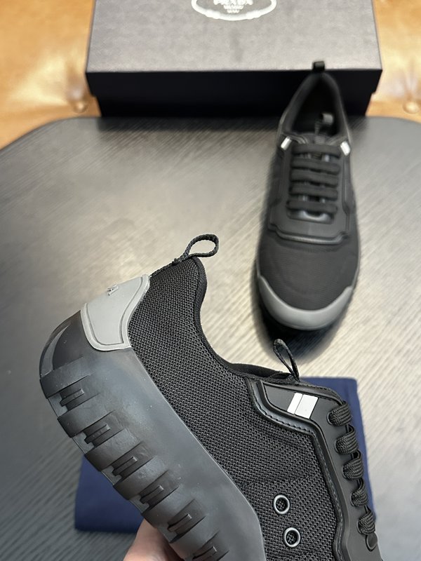 Prada 프라다 남성 나일론 운동화 001-227450