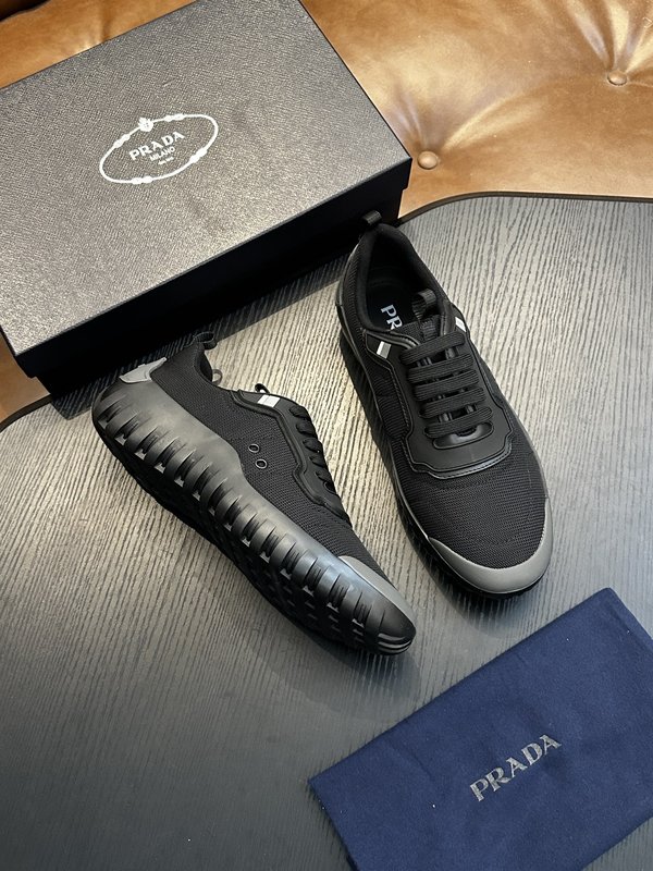 Prada 프라다 남성 나일론 운동화 001-227450