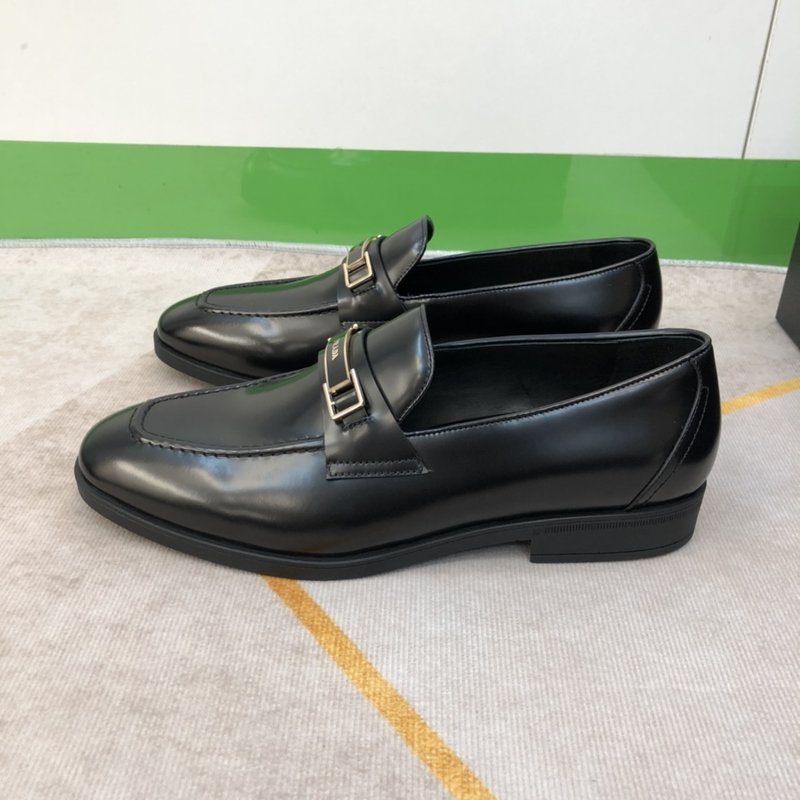 PRADA 패션 캐주얼 런웨이 가죽 신발 001-227476