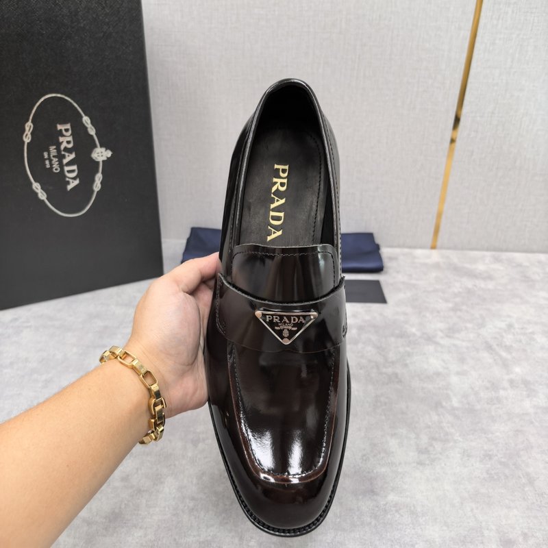 Prada 프라다 사피아노 시리즈 남성 가죽 로퍼 001-227502