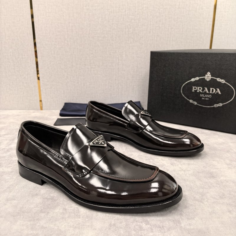 Prada 프라다 사피아노 시리즈 남성 가죽 로퍼 001-227502