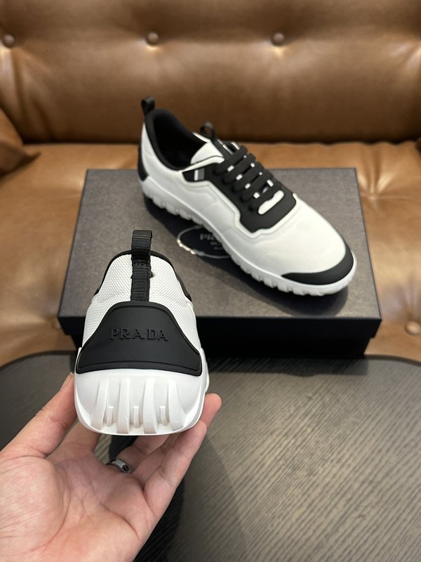 Prada 프라다 남성 나일론 운동화 001-227505