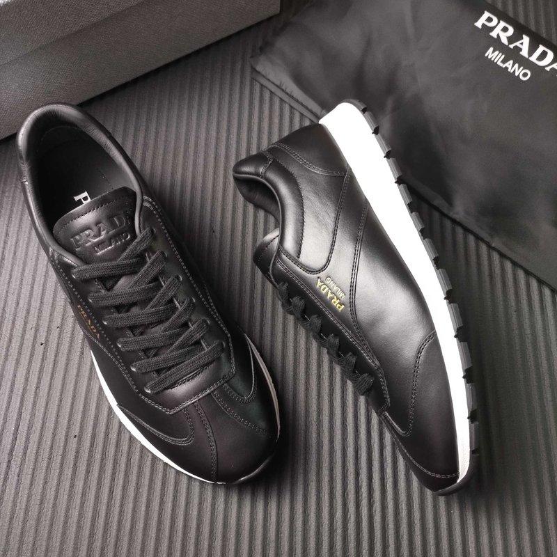 PRADA 프라다 블랙 캐주얼 운동화 001-227515