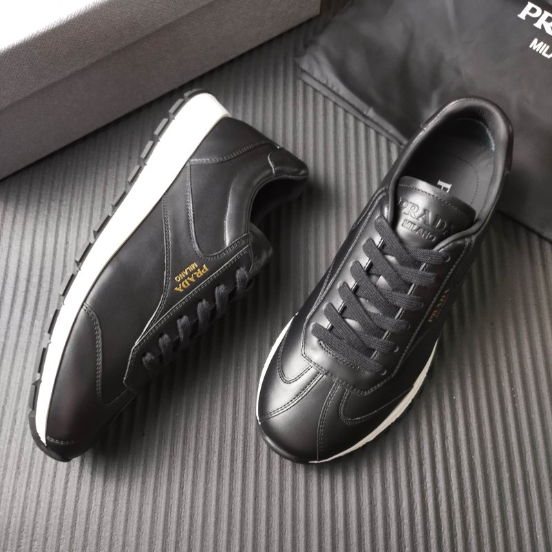 PRADA 프라다 블랙 캐주얼 운동화 001-227515