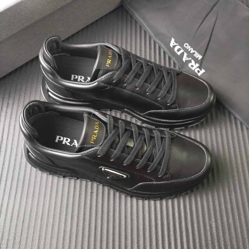 프라다 블랙 레더 운동화 001-227518