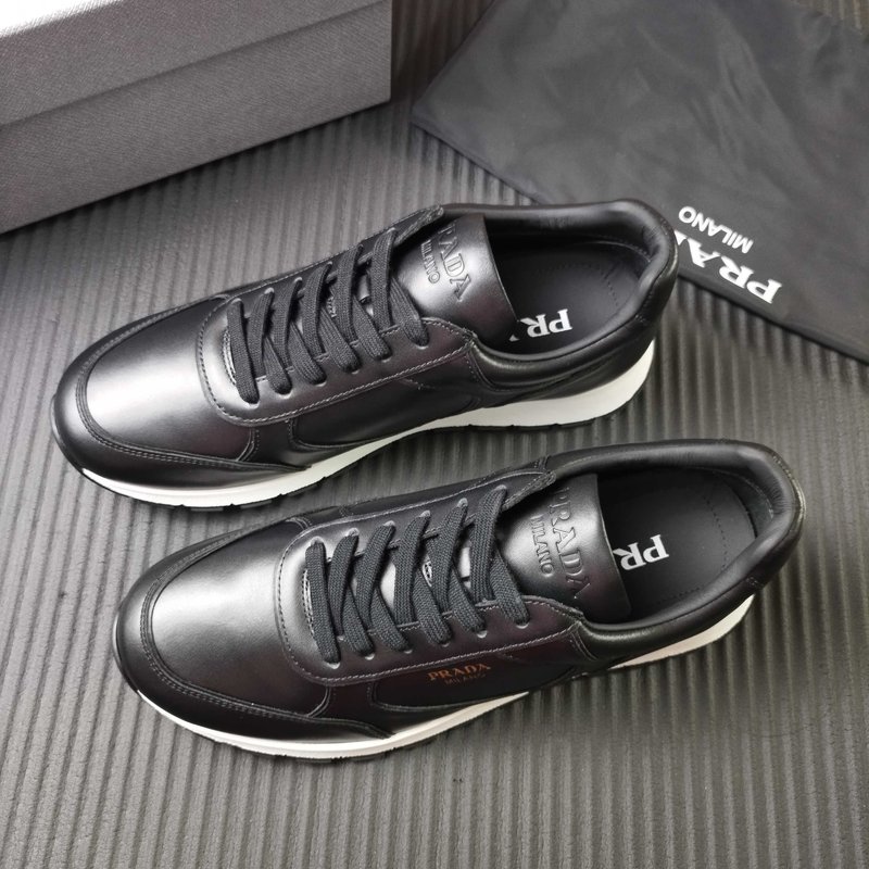 PRADA 프라다 블랙 레더 스니커즈 001-227531