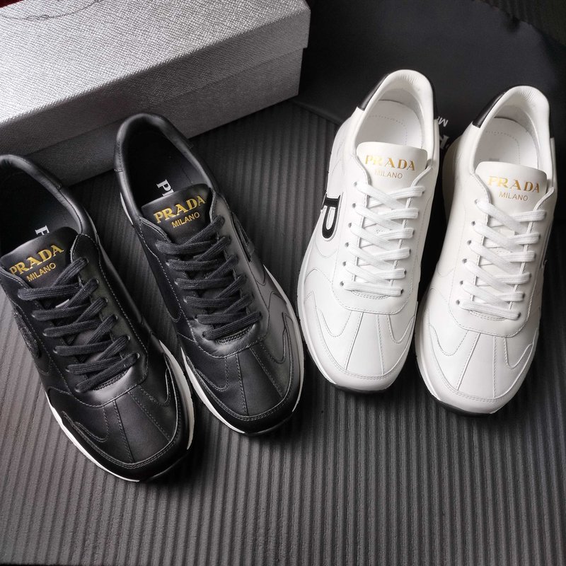 프라다 PRADA 알파벳 P 로고 가죽 캐주얼 운동화 001-227536