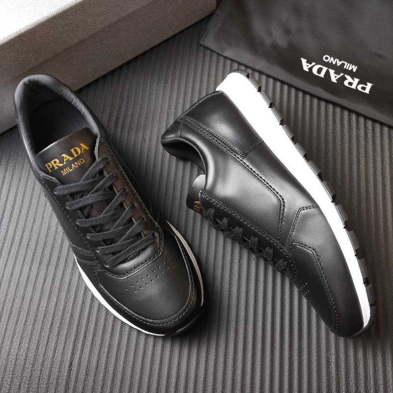 PRADA 블랙 가죽 캐주얼 운동화 001-227539