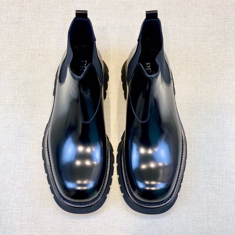 PRADA 클래식 라운드 토 남성 가죽 부츠 001-227556
