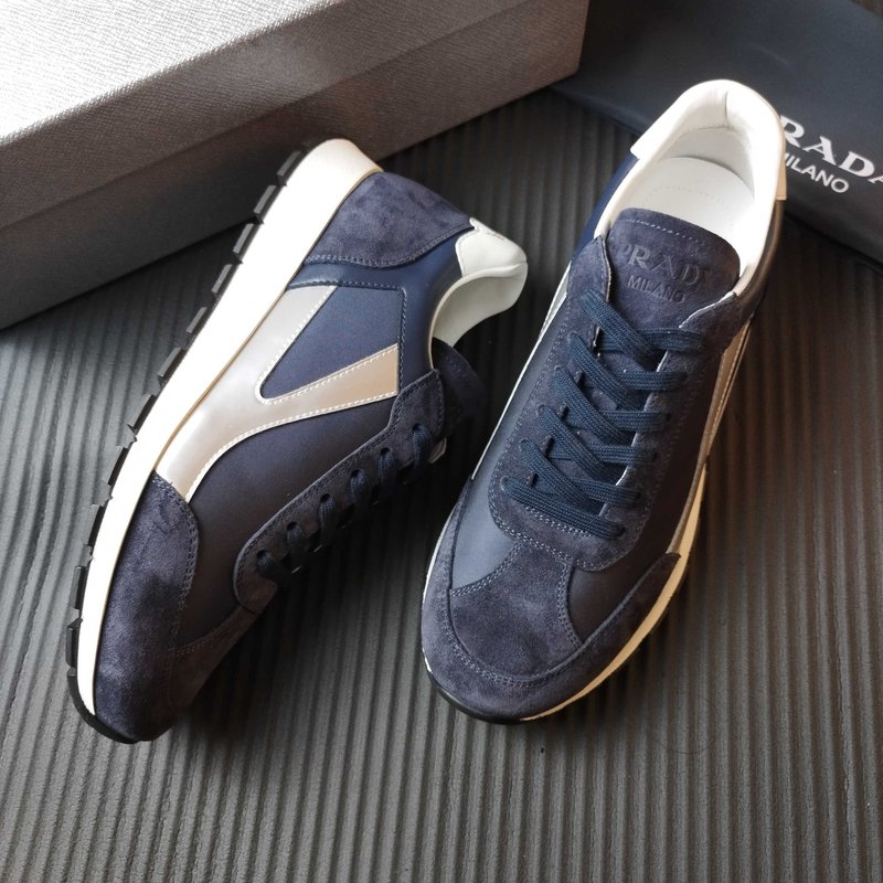 PRADA  블루 스웨이드 운동화 001-227564