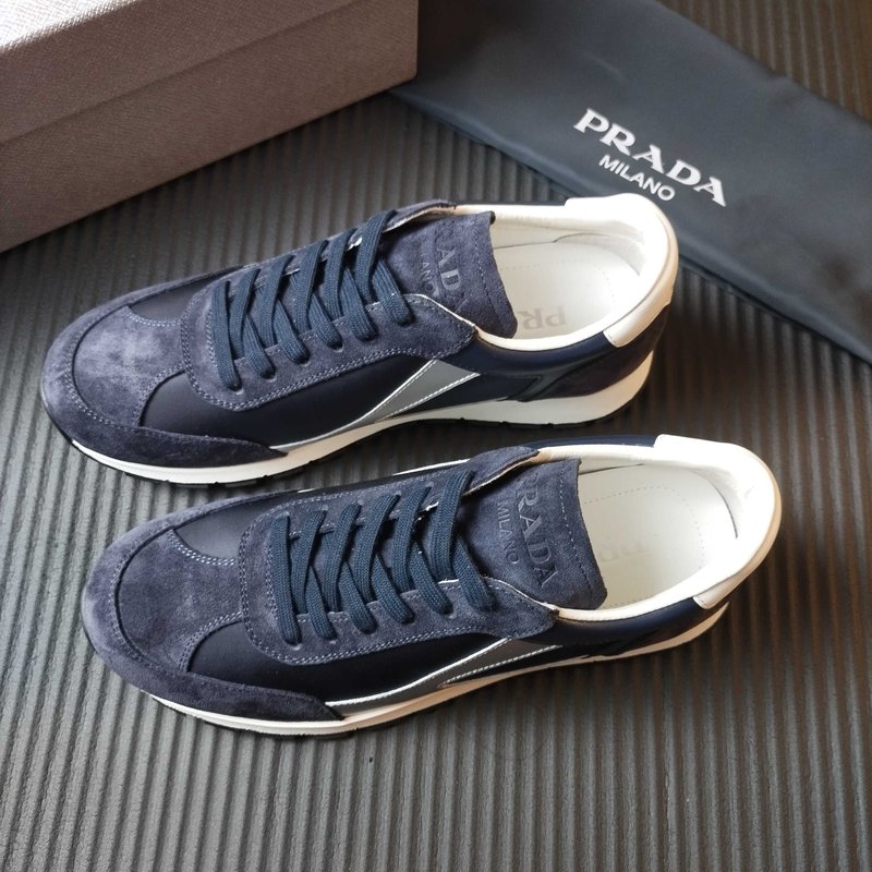 PRADA  블루 스웨이드 운동화 001-227564