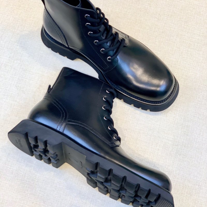 PRADA 클래식 라운드 토 남성 가죽 부츠 001-227567
