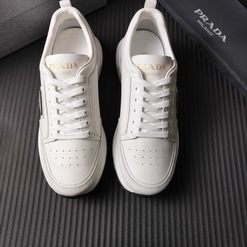 프라다 화이트 레저 스니커즈 001-227626