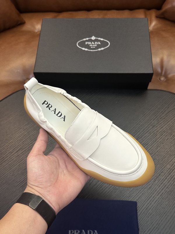 Prada 프라다 남성 나일론 운동화 001-227670