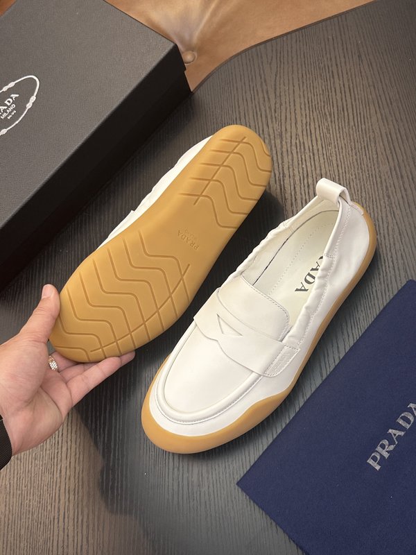 Prada 프라다 남성 나일론 운동화 001-227670