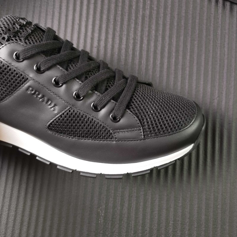 PRADA 블랙 메쉬 운동화 001-227695
