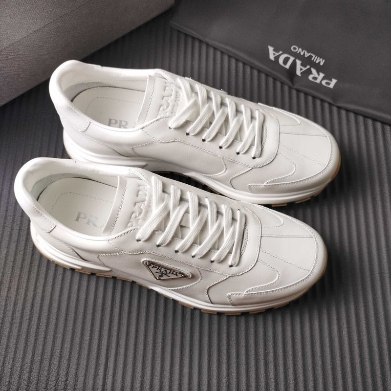 PRADA 프라다 화이트 레저 스니커즈 001-227699
