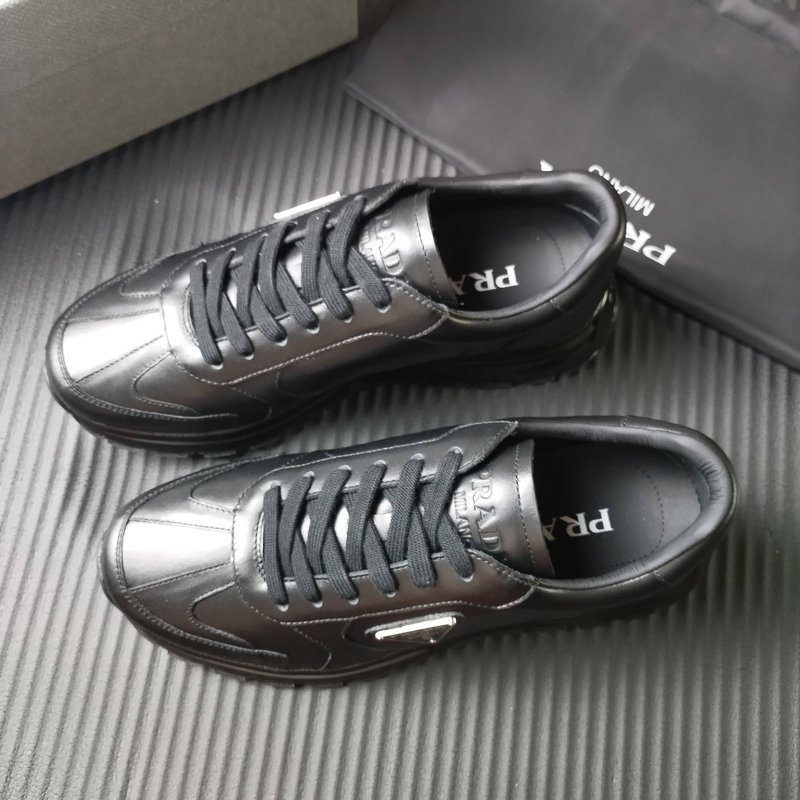 프라다 블랙 레더 운동화 001-227705