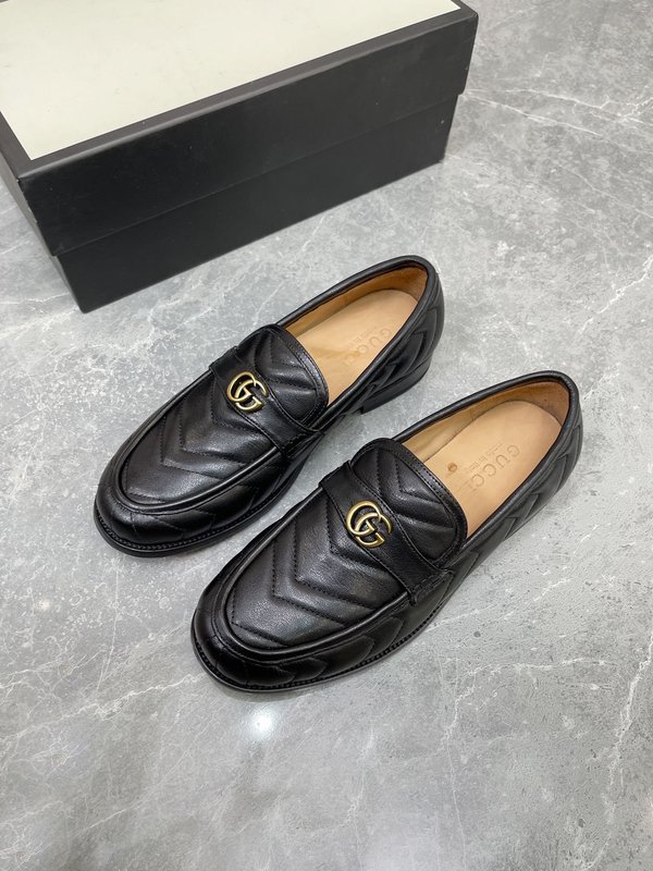 GUCCI 남성 최상급 소 가죽 로퍼 001-227791