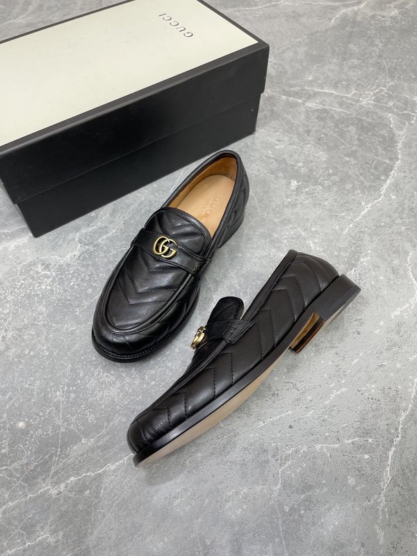 GUCCI 남성 최상급 소 가죽 로퍼 001-227791