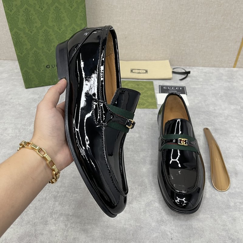 GUCCI 말비트 장식 남성 로퍼 001-227807
