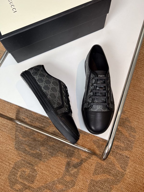 GUCCI 클래식 남성화 수입 가죽 더블 G 001-227821