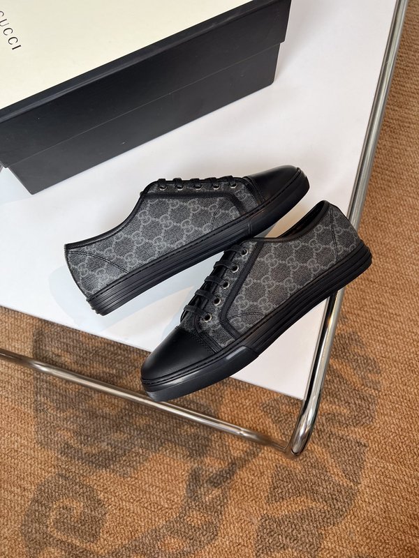 GUCCI 클래식 남성화 수입 가죽 더블 G 001-227821