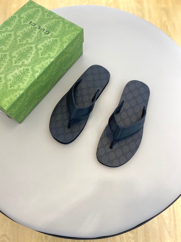 GUCCI 구찌 폼 샌들 001-227822