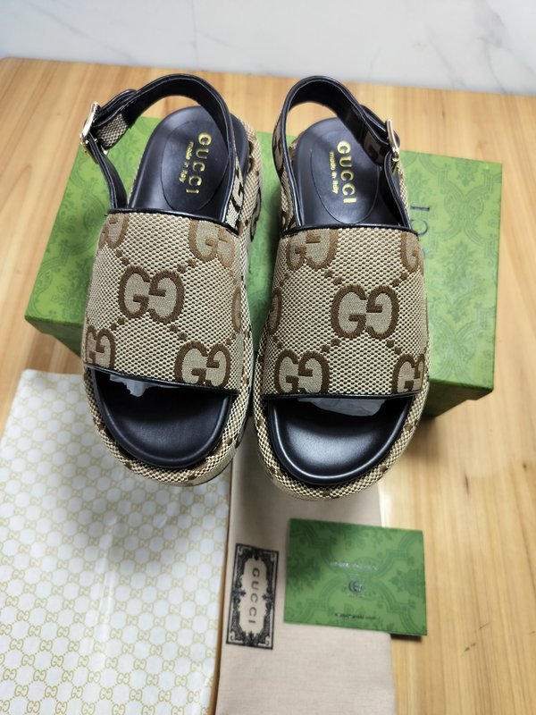구찌 Gucci 신상 두꺼운 바닥 슬리퍼 001-227823