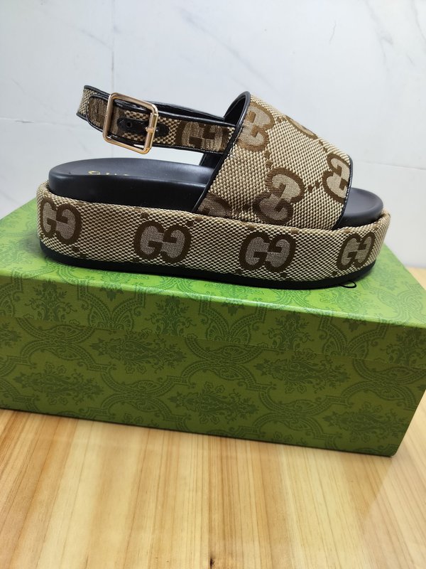 구찌 Gucci 신상 두꺼운 바닥 슬리퍼 001-227823