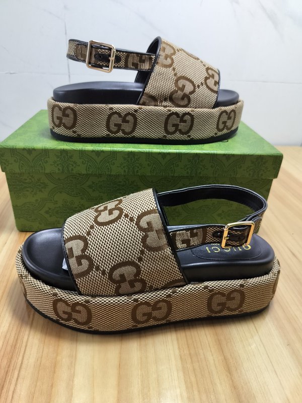 구찌 Gucci 신상 두꺼운 바닥 슬리퍼 001-227823