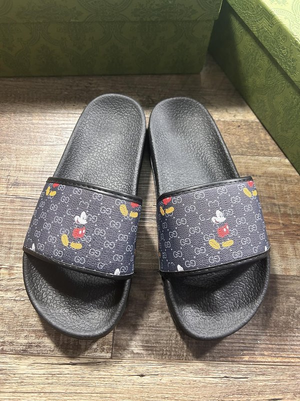 Gucci 구치 클래식 프린트 슬리퍼 001-227825