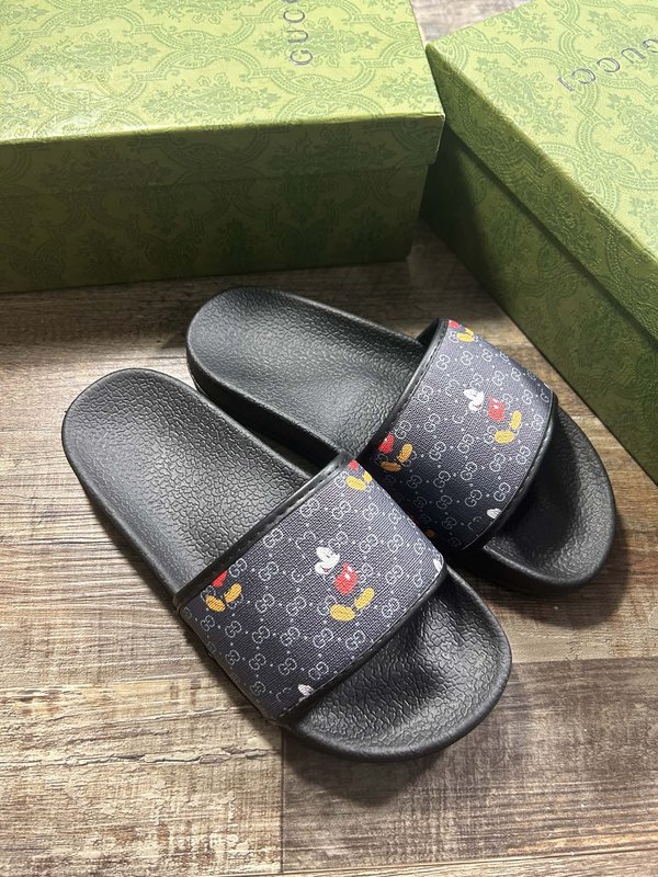 Gucci 구치 클래식 프린트 슬리퍼 001-227825
