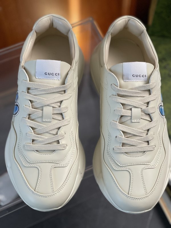 Gucci 구치 2023 토끼 한정판 Rhyton 운동 001-227829