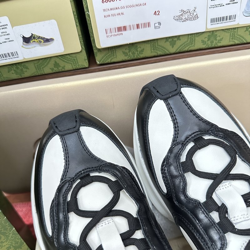 Gucci Run 5D 프린팅 레더 런닝화 001-227928