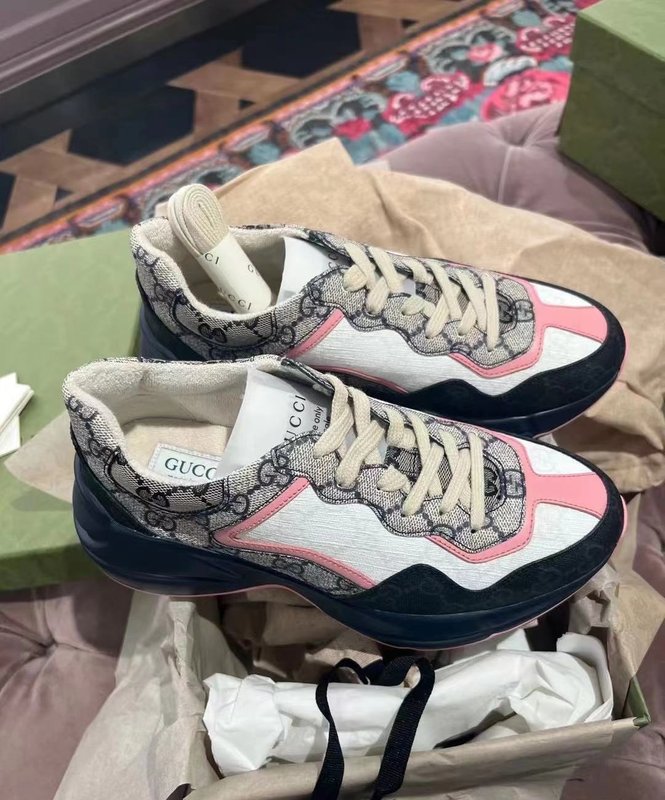 Gucci SS23 토끼 한정판 대디슈즈 001-227929