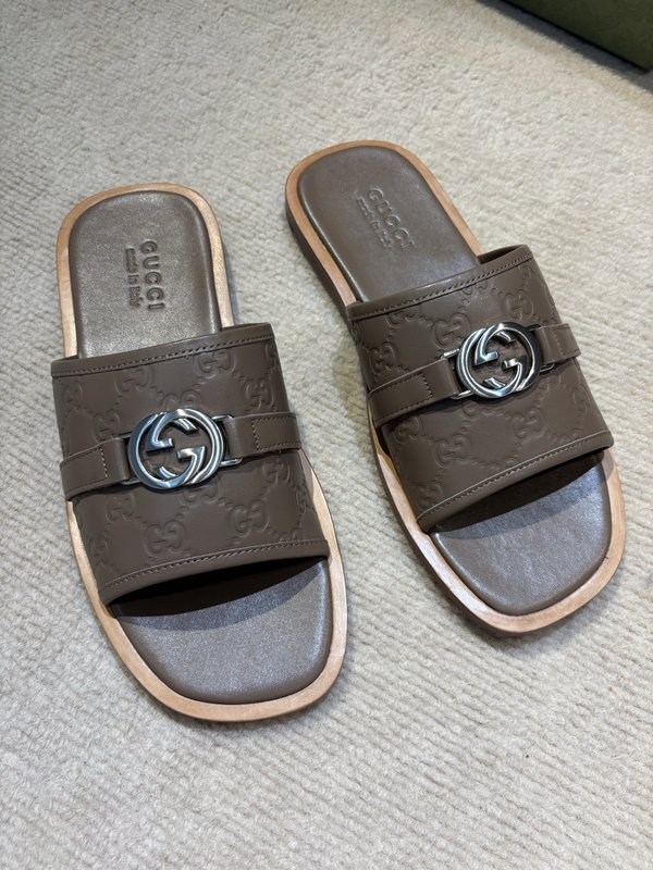 구찌 Gucci 남성 더블 G 로고 샌들 001-227979