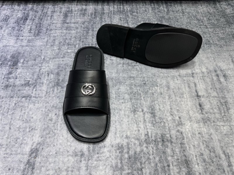 구찌 Gucci 블랙 슬리퍼 001-228013