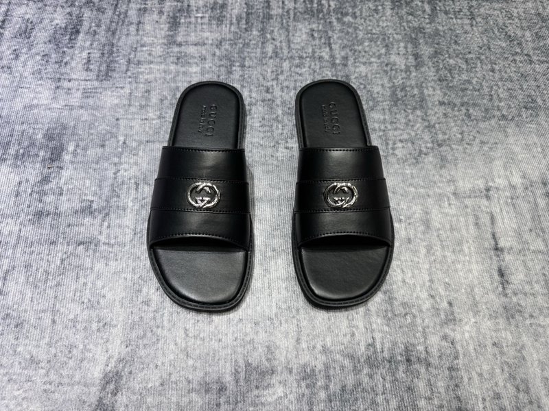 구찌 Gucci 블랙 슬리퍼 001-228013