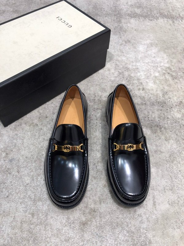Gucci 신상 소가죽 개변주 로퍼 001-228047