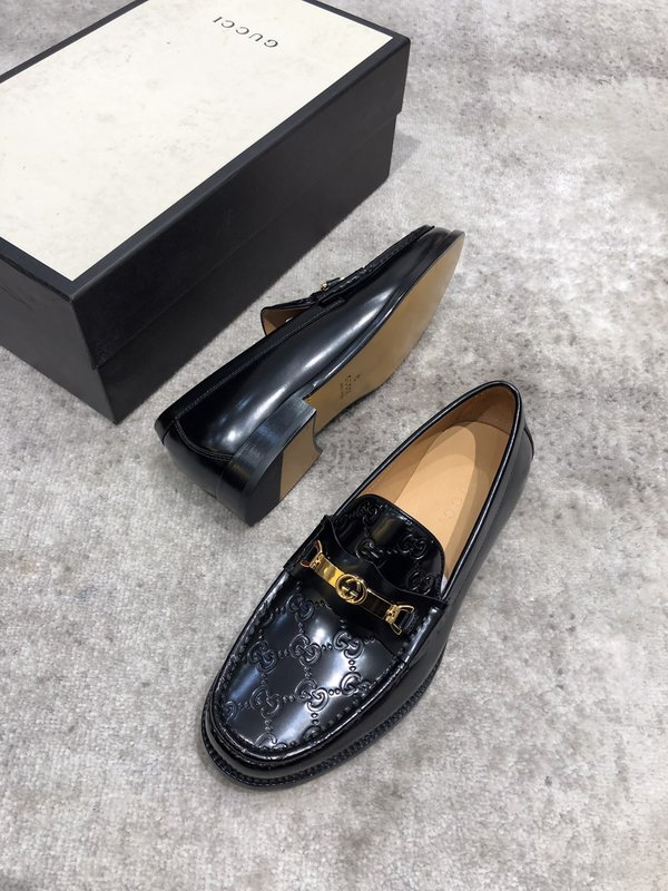 Gucci 신상 카운터 동기 가죽 로퍼 001-228048